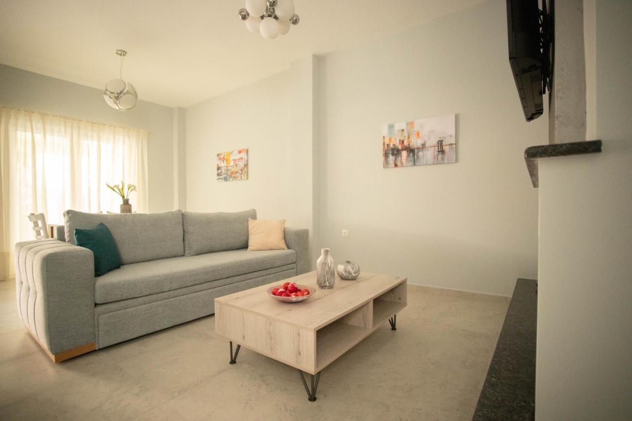 Santacara City Apartment Lefkáda エクステリア 写真