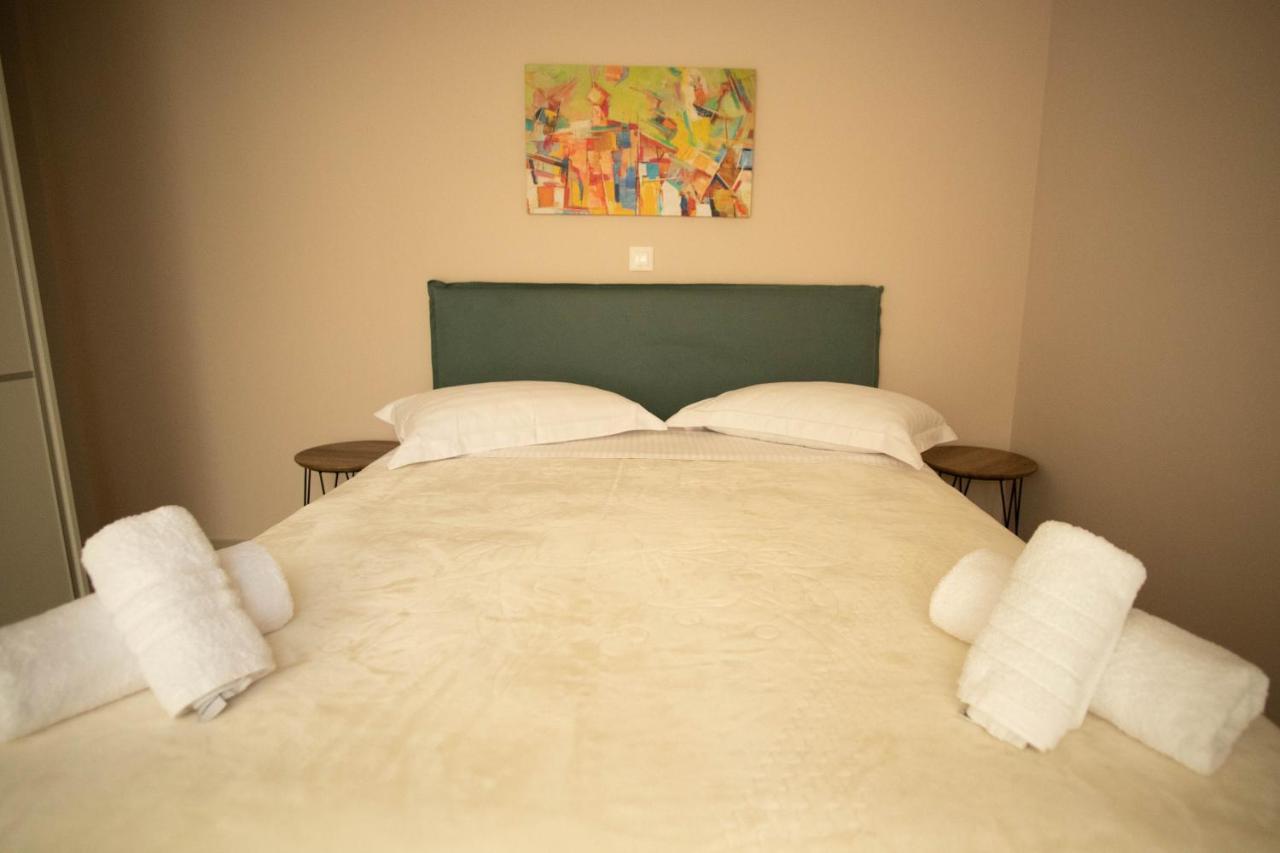 Santacara City Apartment Lefkáda エクステリア 写真